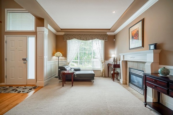 16766 108a Avenue, Surrey, BC V4N5H6 Photo 4