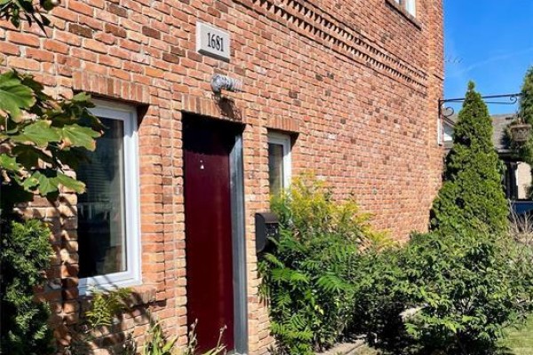 1679 Drouillard Unit# Upper, Windsor