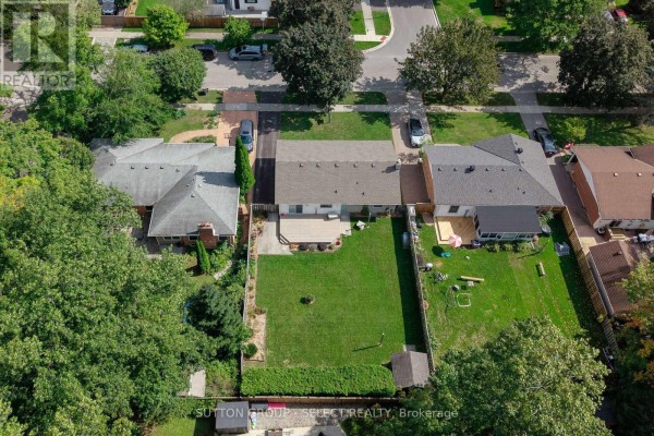 1679 Estevan Road, London North, ON N5X2G8 Photo 3