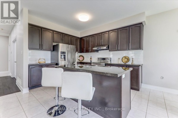 Primary Bedroom - 168 Rutherford Road, Bradford West Gwillimbury, ON L3Z0B4 Photo 5