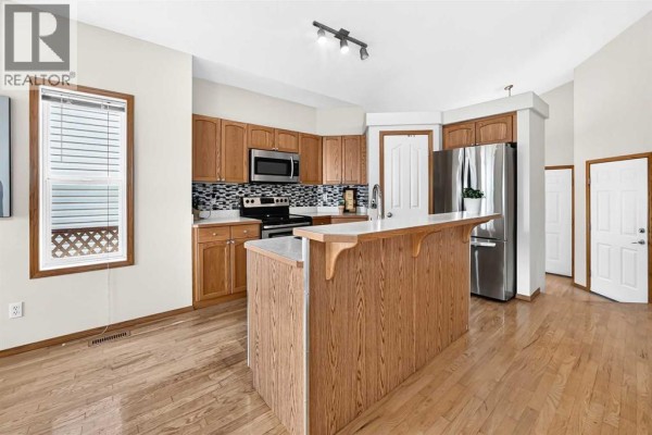 Primary Bedroom - 168 Somerglen Common Sw, Calgary, AB T2Y4E8 Photo 4