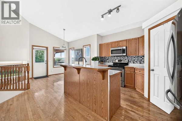 4pc Bathroom - 168 Somerglen Common Sw, Calgary, AB T2Y4E8 Photo 5