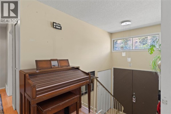 Laundry room - 1680 Mt. Dufferin Drive, Kamloops, BC V2E1A2 Photo 3