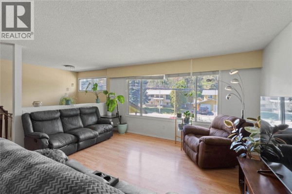 Bedroom - 1680 Mt. Dufferin Drive, Kamloops, BC V2E1A2 Photo 4
