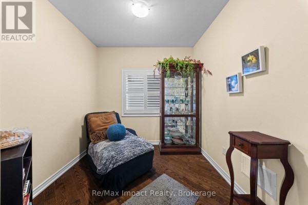 Bedroom 4 - 1688 Finkle Drive, Oshawa, ON L1K0H2 Photo 3