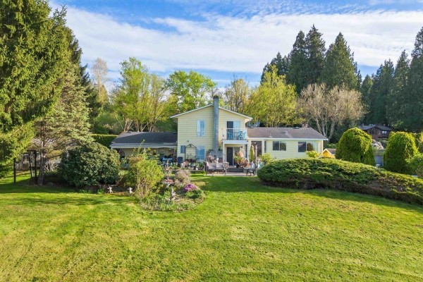 16881 31 Avenue, Surrey, BC V3S0A6 Photo 2