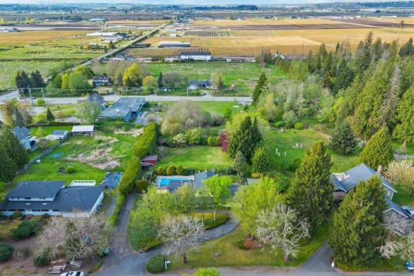 16881 31 Avenue, Surrey, BC V3S0A6 Photo 3