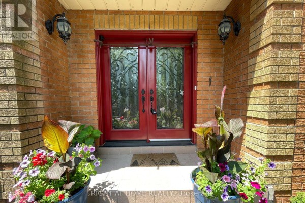 1689 Major Oaks Road, Pickering, ON, photo 3