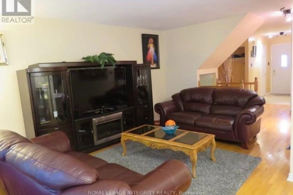 169 - 139 Birch Hill Private, Ottawa, ON K1K3Y5 Photo 2