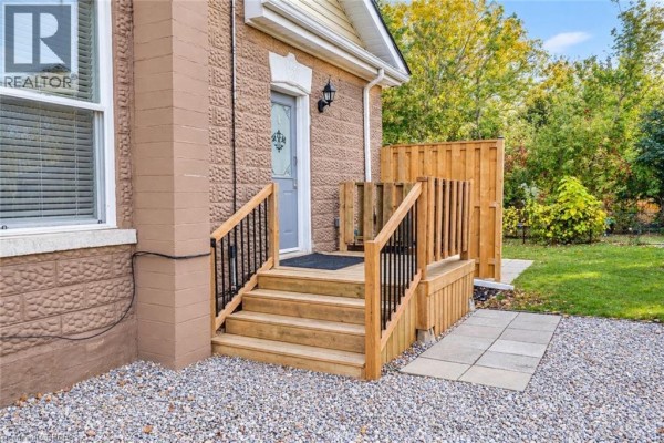 169 Drummond Street Unit# Main, Brantford