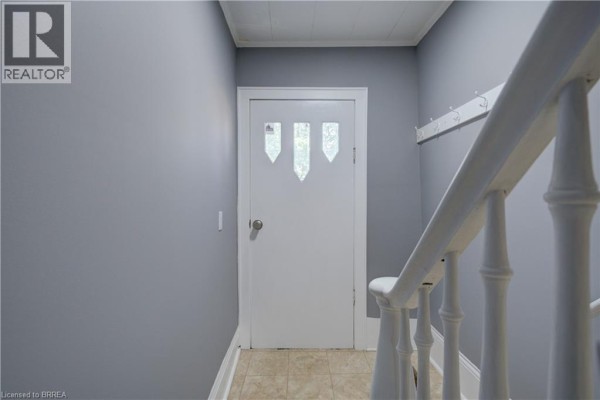 Laundry room - 169 George Street, Brantford, ON N3T2Z2 Photo 5