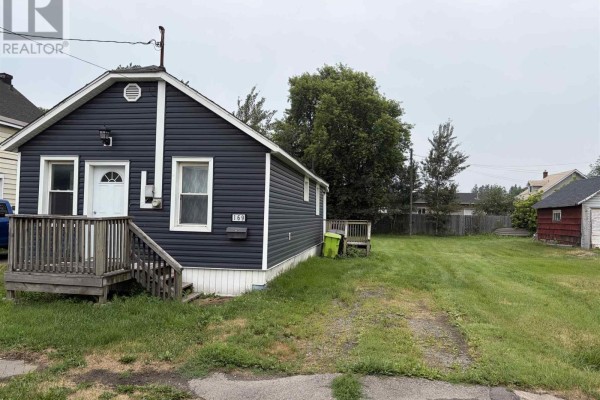 169 Goetz St, Sault Ste  Marie, ON, photo 2