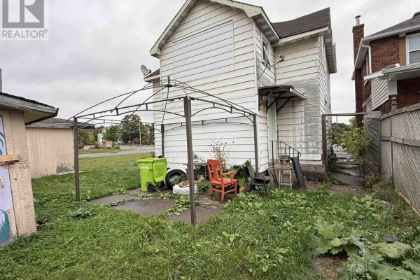 169 Huron St, Sault Ste  Marie, ON P6A1R2 Photo 3