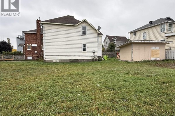 169 Huron Street, Sault Ste  Marie, ON P6A1R2 Photo 4