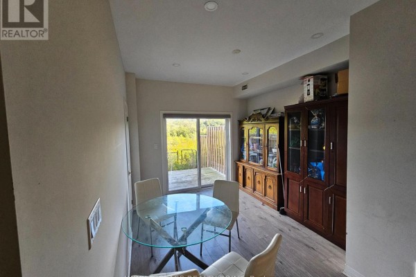 1692 Pleasure Valley Path, Oshawa, ON L1G0E3 Photo 3