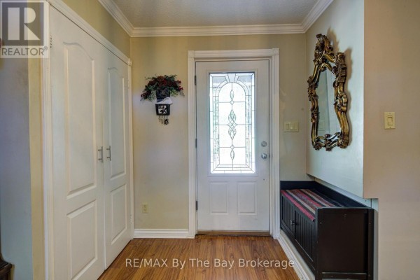 Eating area - 1693 River Road W, Wasaga Beach, ON L9Z2S2 Photo 4