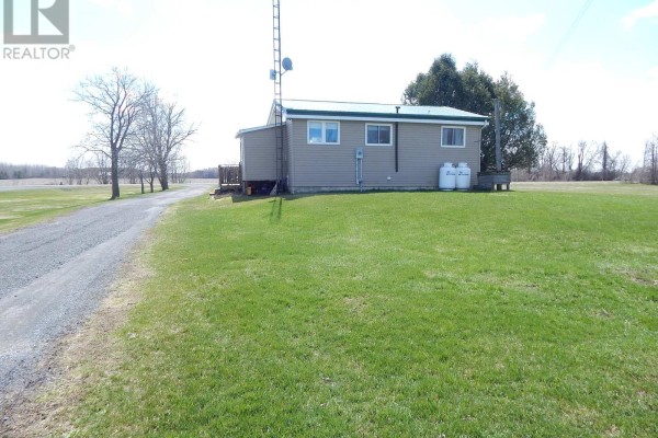 16935 Duff's Corners Road, North Stormont, ON K0C1V0 Photo 3
