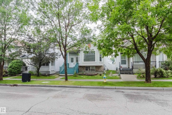 Kitchen - 1694 Tompkins Wd Nw, Edmonton, AB T6R2Y4 Photo 3