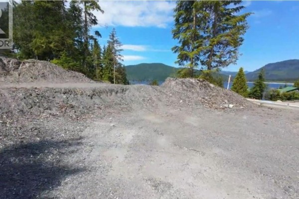 16953 Beachview Dr, Port Renfrew, BC V0S1K0 Photo 4