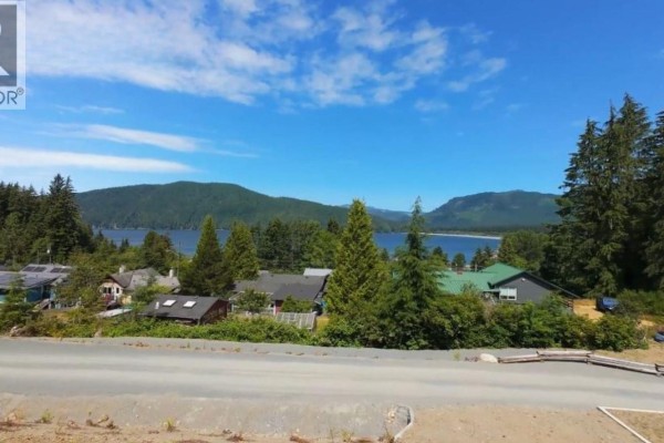 16953 Beachview Dr, Port Renfrew, BC V0S1K0 Photo 5