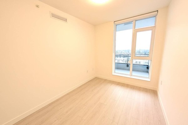 16xx 13675 107a Ave, Surrey, BC V3T2H2 Photo 5