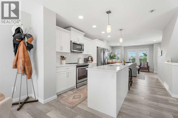 Kitchen - 17, 1407 3 Street Se, High River, AB T1V0G8 Photo 5