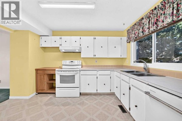 Other - 17, 4940 39 Avenue Sw, Calgary, AB T3E6M7 Photo 5