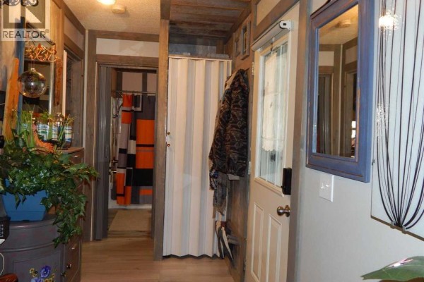 Bedroom - 17, 5210 65 Avenue, Olds, AB T4H1W7 Photo 5