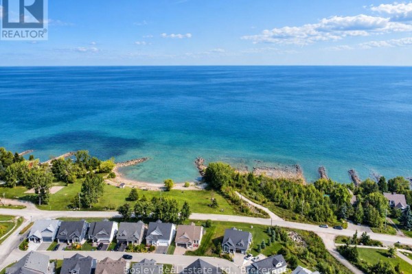 17 - 117 Beacon Drive, Blue Mountains, ON, photo 2