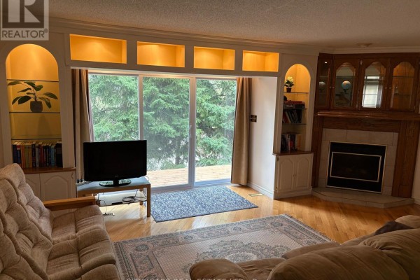 Bedroom 2 - 17 - 250 Keats Way, Waterloo, ON N2L6J5 Photo 5