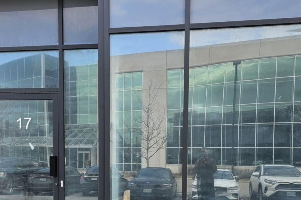 17 - 5270 Solar Drive, Mississauga, ON L4W0G7 Photo 3