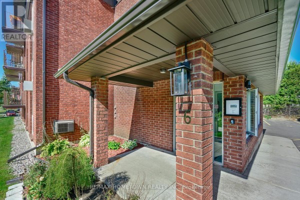 17 - 6 Charlotte Place, Brockville, ON, photo 3