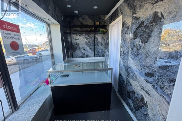 17 - 83 Kennedy Road S, Brampton, ON L6W3G1 Photo 5