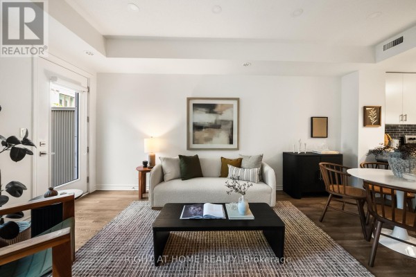 17 - 85 Eastwood Park Gardens, Toronto, ON, photo 3