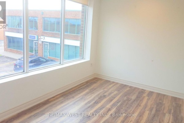 17 -rm4 - 115 Woodstream Boulevard, Vaughan, ON L4L8K5 Photo 2