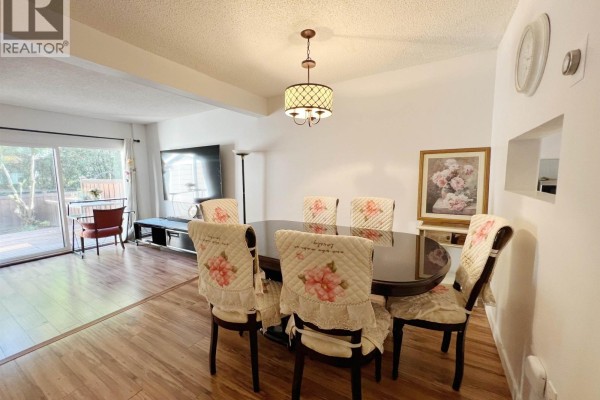 17 1141 Eagleridge Drive, Coquitlam, BC V3E1K1 Photo 2