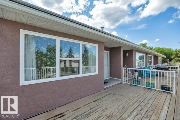 Kitchen - #17 13580 38 St Nw, Edmonton, AB T5A2W7 Photo 3