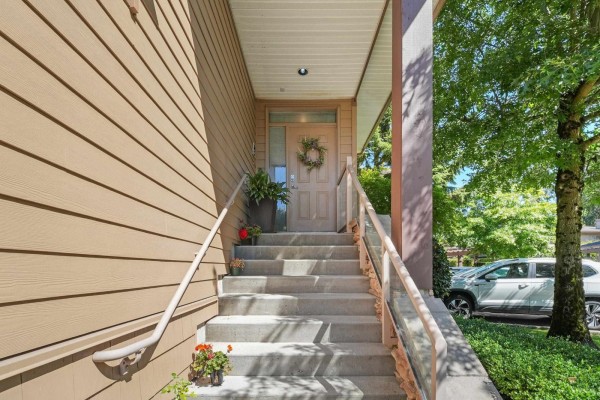 17 16655 64 Avenue, Surrey, BC V3S3V1 Photo 2