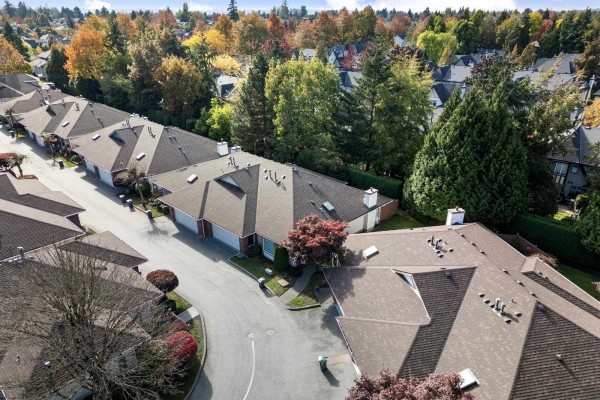 17 18939 65 Avenue, Surrey, BC V3S8Y2 Photo 2