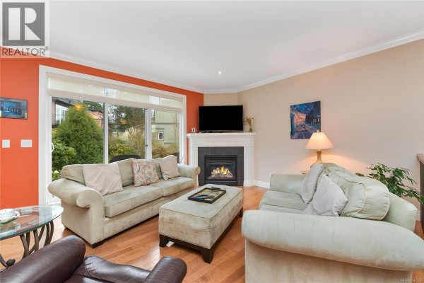 Living room - 17 6995 Nordin Rd, Sooke, BC V9Z1L4 Photo 4