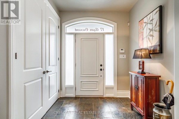 Bedroom 5 - 17 Agar Crescent, Toronto, ON M9B5A4 Photo 4