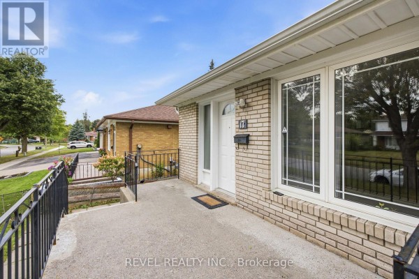 Kitchen - 17 Amberjack Boulevard, Toronto, ON M1H2J2 Photo 4