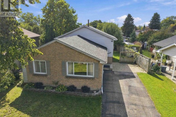 17 Archer Crescent, London South, ON, photo 3