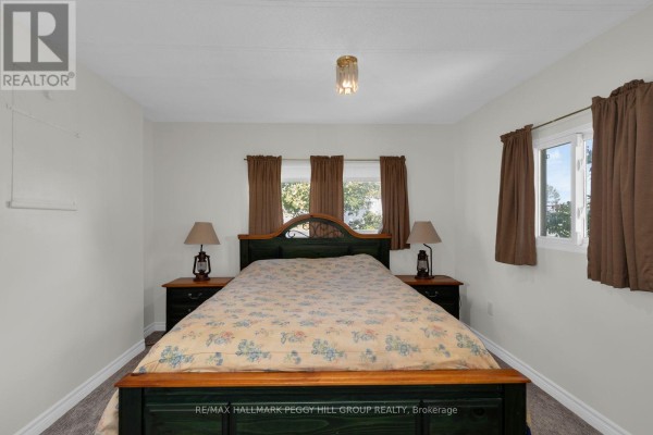 Bedroom 2 - 17 Balantrae Drive, Oro Medonte, ON L3V0P9 Photo 5