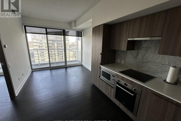 3507 - 17 Bathurst Street, Toronto