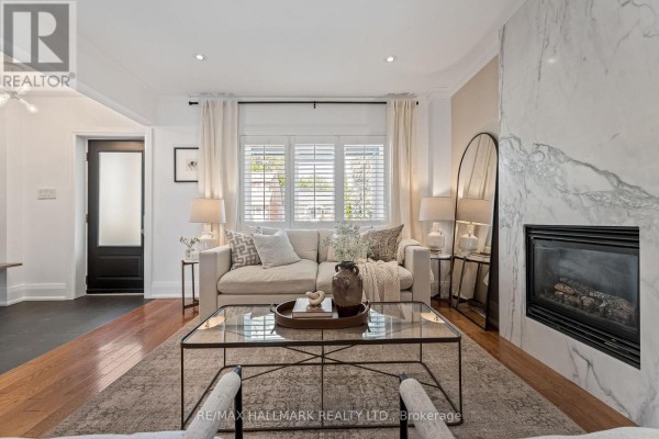 Living room - 17 Beachdale Avenue, Toronto, ON M1N1V7 Photo 4