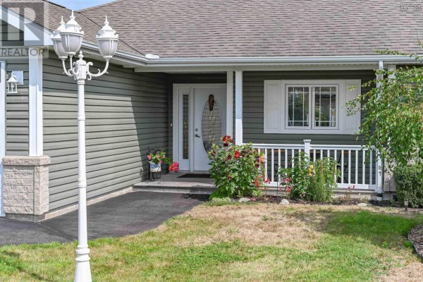 Sunroom - 17 Beckwith Drive, Berwick, NS B0P1E0 Photo 4