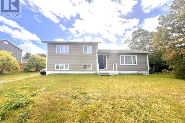 Living room - 17 Burdrew Place, Kelligrews, NL A1X7K1 Photo 3