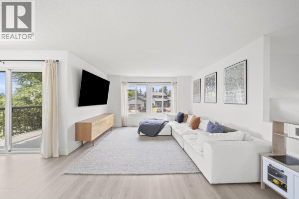 17 Campion Court, Port Moody, BC V3H4A9 Photo 3