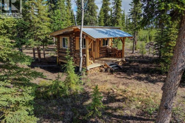 17 Canyon Road, Haines Junction, YT Y0B1L0 Photo 3